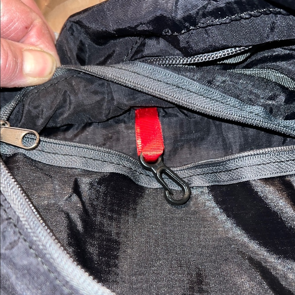 Aonijie Packable Sling Backpack - image 8